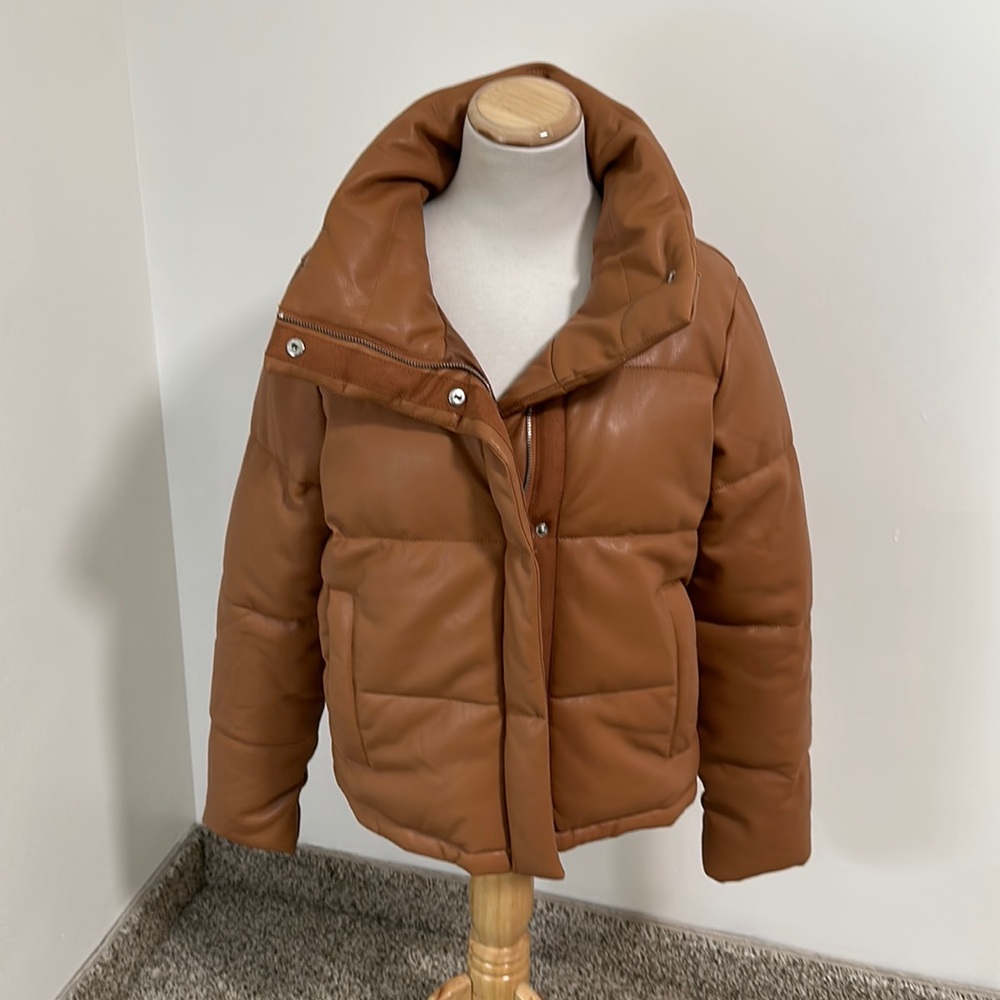 Abercrombie & Fitch Women's Cognac Puffer Jacket